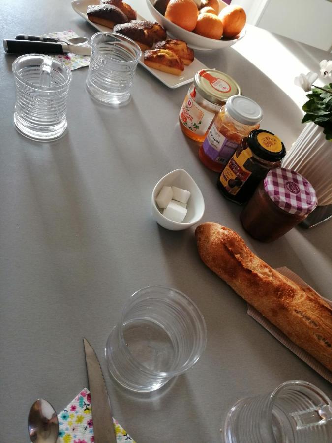 Les Bichettes Bed & Breakfast Mortagne-sur-Sevre Exterior photo