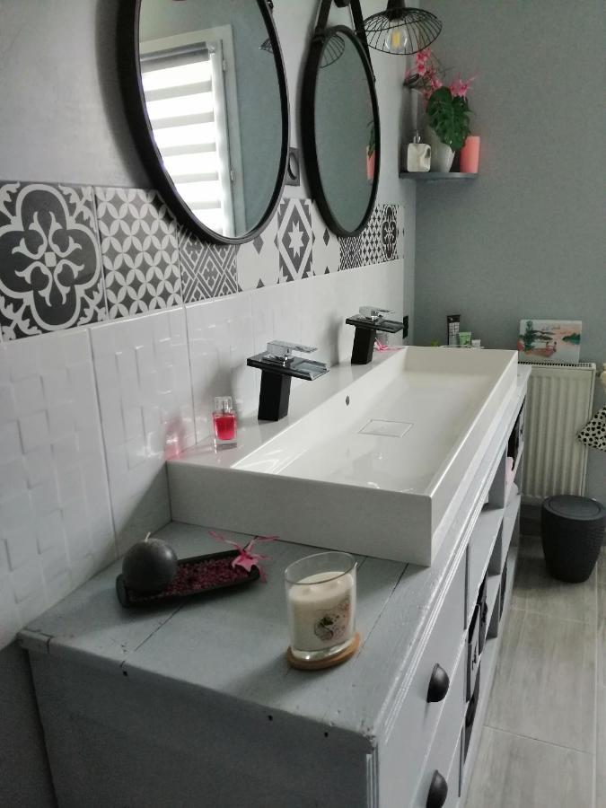 Les Bichettes Bed & Breakfast Mortagne-sur-Sevre Exterior photo